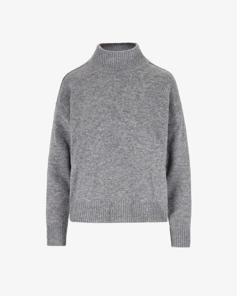 luksusowy sweter o lekko oversize’owym kroju